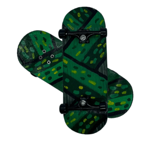 ‘Green Dragon’ Artist Professional Handmade Fingerboard 34.5mm x 97.5mm complete with steel trucks and urethane bearing wheels and hand painted original design on deck.